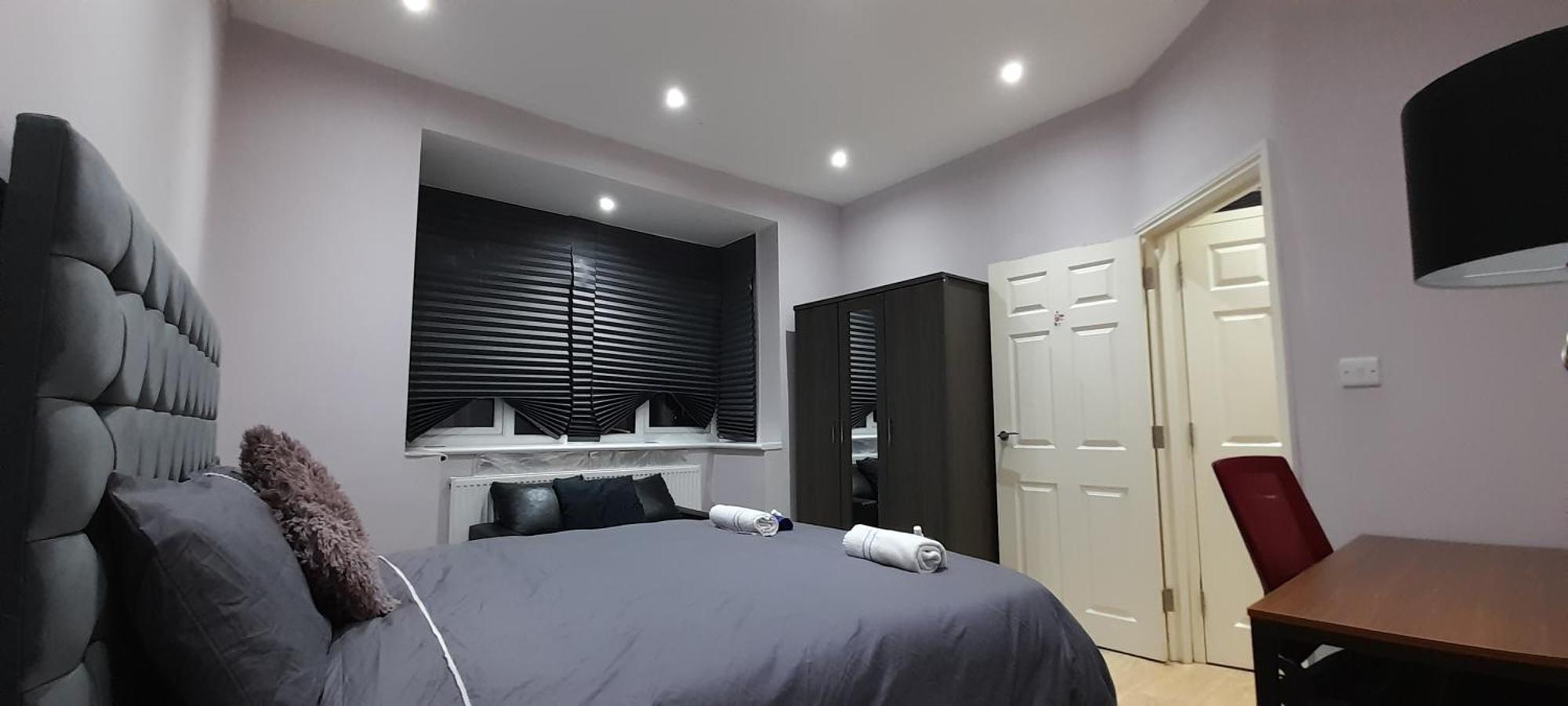 Comfy Fenia Stay London Room photo