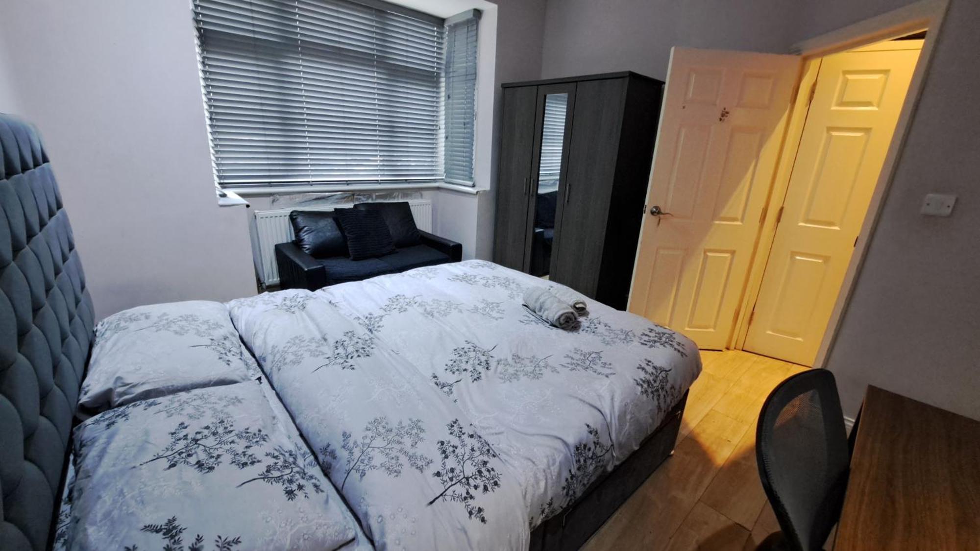 Comfy Fenia Stay London Exterior photo